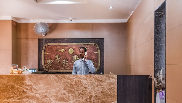 Reception - OYO 28856 Manjeera Inn (Anakapalle)