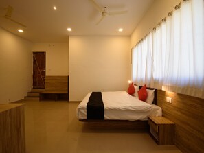 雙人或雙床房 | 高級寢具、免費無線上網