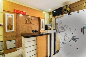 Reception - OYO 37884 Ramesh Residency (Anantapur)