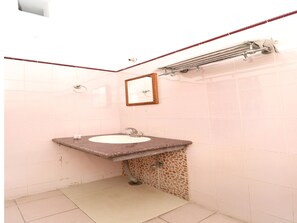 Bathroom - Capital O 37682 Hotel Jyoti (Jagadhri)