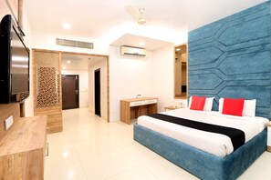 华丽客房 | 办公桌、免费 WiFi