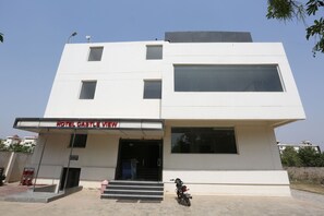 Front of property - OYO 37709 Castel View-boutique Hotel (Agra)