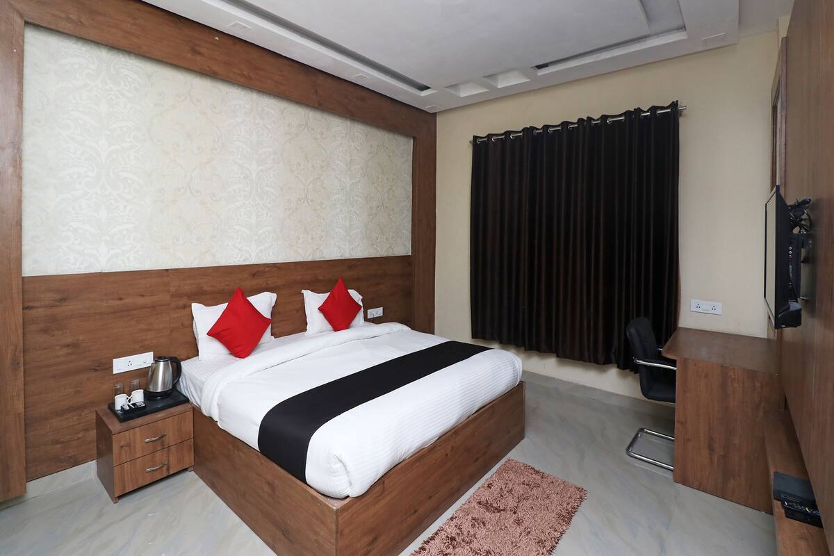 Double or Twin Room | Desk, free WiFi