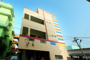 Fachada de la propiedad