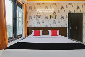 Deluxe Room | Free WiFi, bed sheets