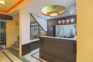 Reception - Capital O 29737 TIPSYY 006 (Gurugram)