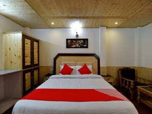 Double or Twin Room - OYO 13501 Him Homestay (Manali)