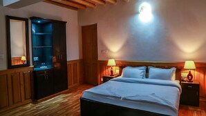 Double or Twin Room - OYO 14236 Almighty Guest House (Leh)
