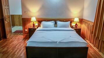 Double or Twin Room | Free WiFi