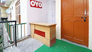 Reception - OYO 13728 Hotel Kempty Valley View Hotel & Restaurant (Tehri)