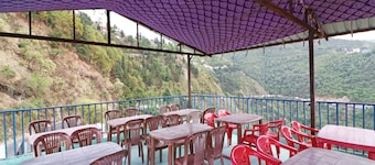 OYO 13728 Hotel Kempty Valley View Hotel & Restaurant