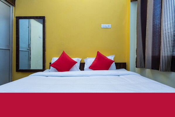 Habitación con 1 cama matrimonial o 2 individuales | Escritorio y wifi gratis 
