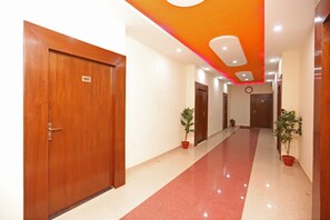 Hallway - OYO 39309 Ram Krishan Home (Bhuntar)