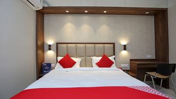 Double or Twin Room | Free WiFi