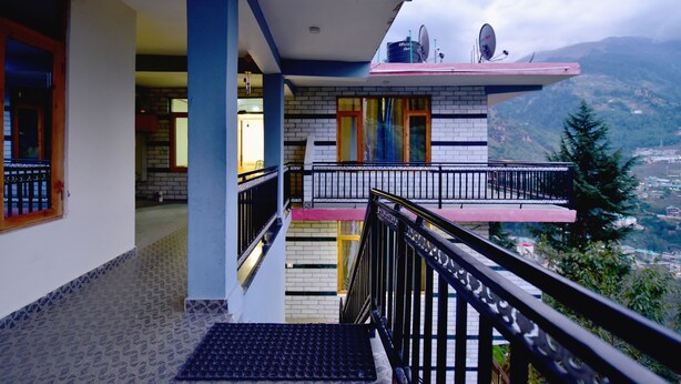 Double or Twin Room | Balcony - OYO 22329 Himalayan Adventure Cottage (Manali)