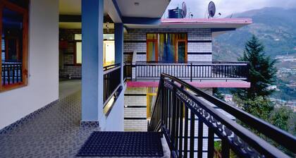 OYO 22329 Himalayan Adventure Cottage