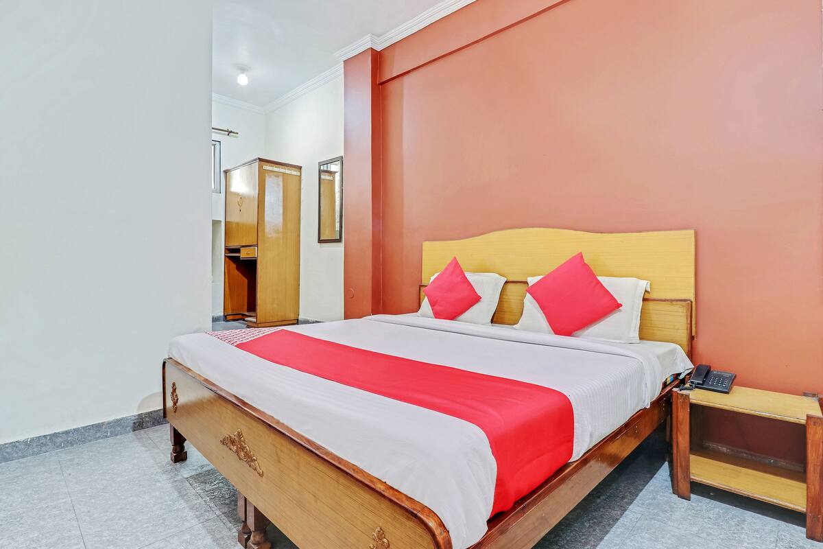 Double or Twin Room | Free WiFi