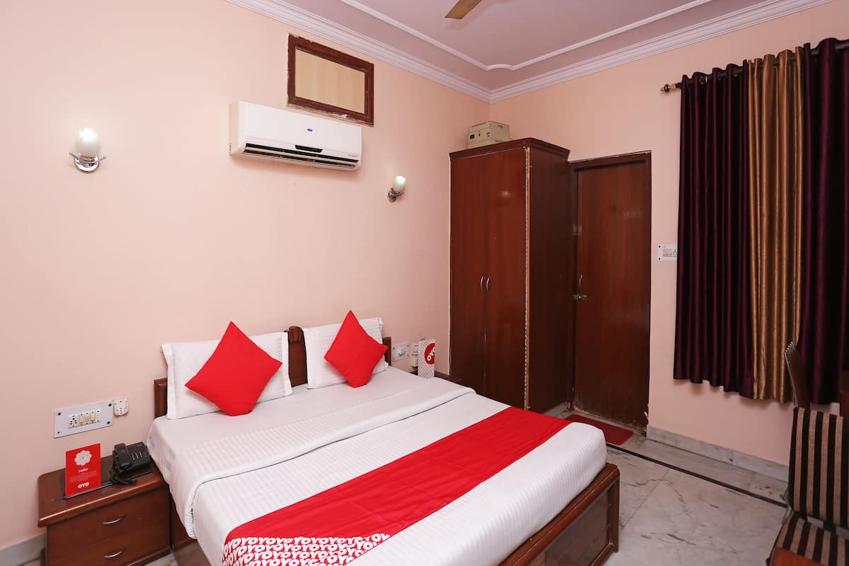 Double or Twin Room | Free WiFi