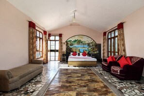 Double or Twin Room | Desk, bed sheets