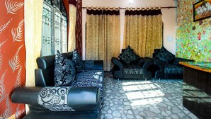 Lobby - OYO 23514 Corbett Farm Homestay (Ramnagar)