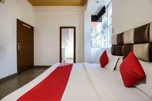 Classic Room - OYO 23515 Shagun Hotel (Ramnagar)