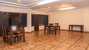 Restaurant - OYO 23619 The Hadimba Retreat (Manali)