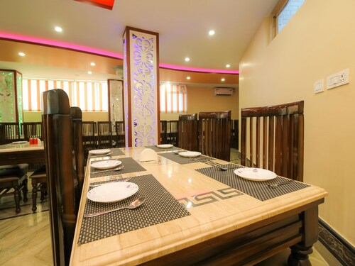 OYO 24426 Hotel Sky Blue