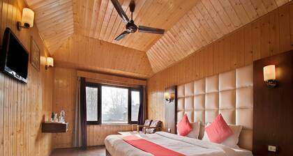 OYO 4610 Hotel Lake Resort