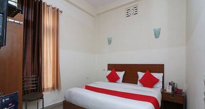 OYO 28196 Hotel Corbett Radiance
