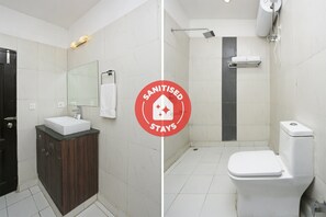 Buồng tắm vòi sen, đồ dùng nhà tắm miễn phí, khăn tắm 