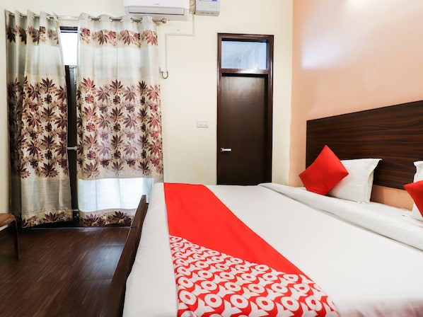 Double or Twin Room | Free WiFi, bed sheets