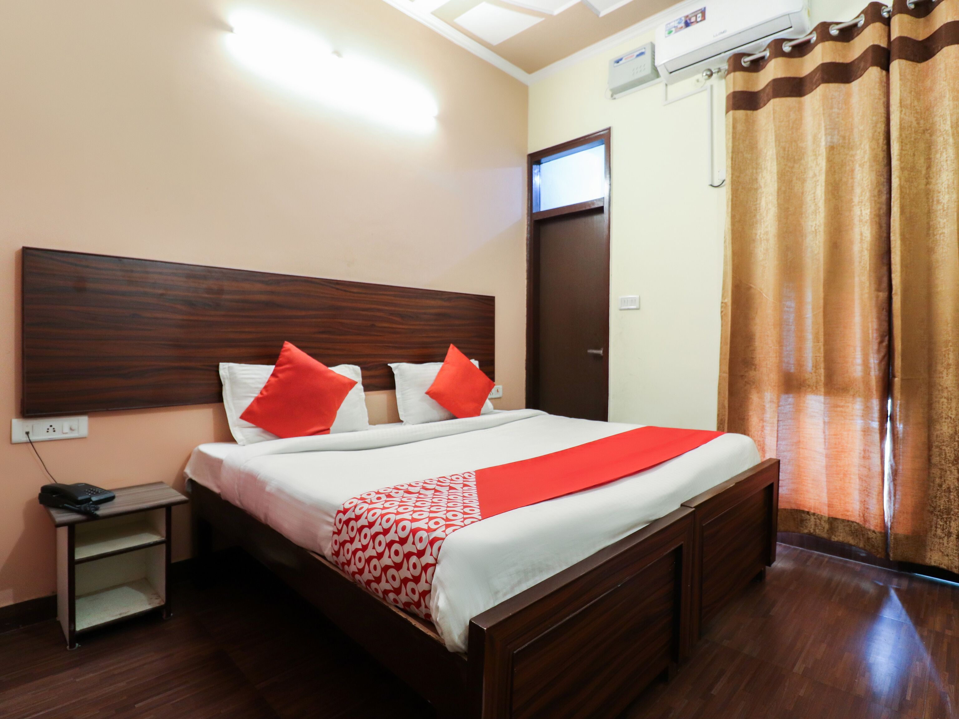 Double or Twin Room | Free WiFi, bed sheets