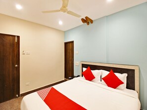 Double or Twin Room - Capital O 23543 Hotel Vaishnavi (Hyderabad)