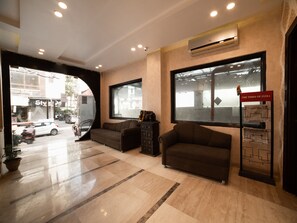 Restaurant - Capital O 29088 Hotel Jeyan Inn (New Delhi)