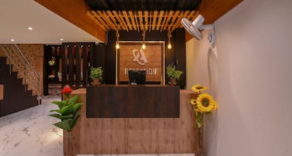 Capital O 30423 MNM PLAZA