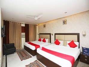 Double or Twin Room | Free WiFi