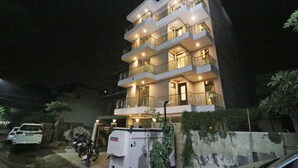 Unclassified image, 3 of 23, button - OYO Flagship 14542 Sector 46 (Gurugram)