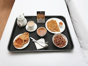 Free continental breakfast