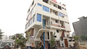 Exterior - OYO Flagship 24448 Moon Light Guest House (Lucknow)