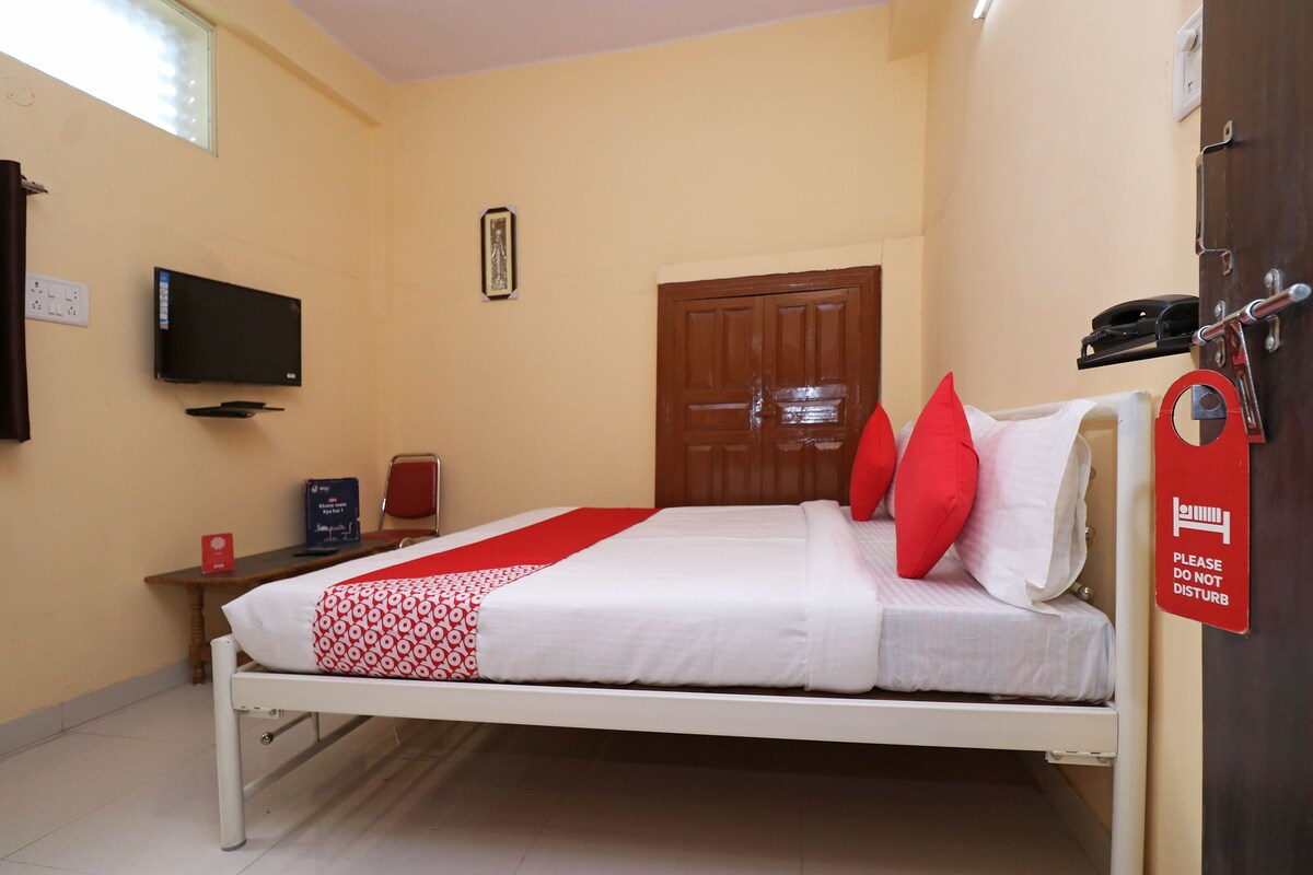 Premium bedding, free WiFi
