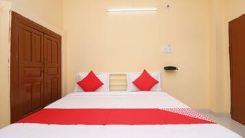 Premium bedding, free WiFi