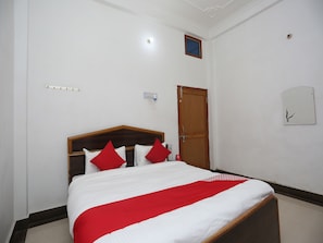 Habitación con 1 cama matrimonial o 2 individuales | Ropa de cama de alta calidad y wifi gratis 