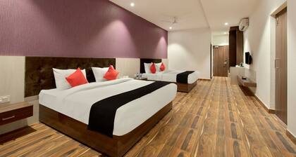 Capital O 30351 S B Excellency