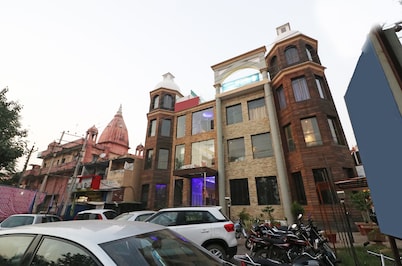 OYO 22328 Hotel Krishna Mahal