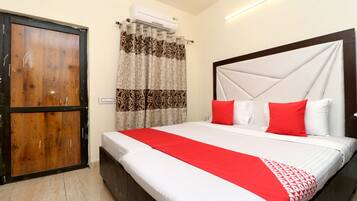 Double or Twin Room | Free WiFi