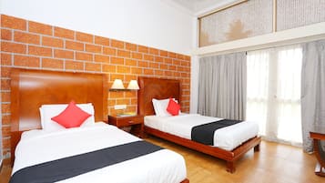 Free WiFi, bed sheets