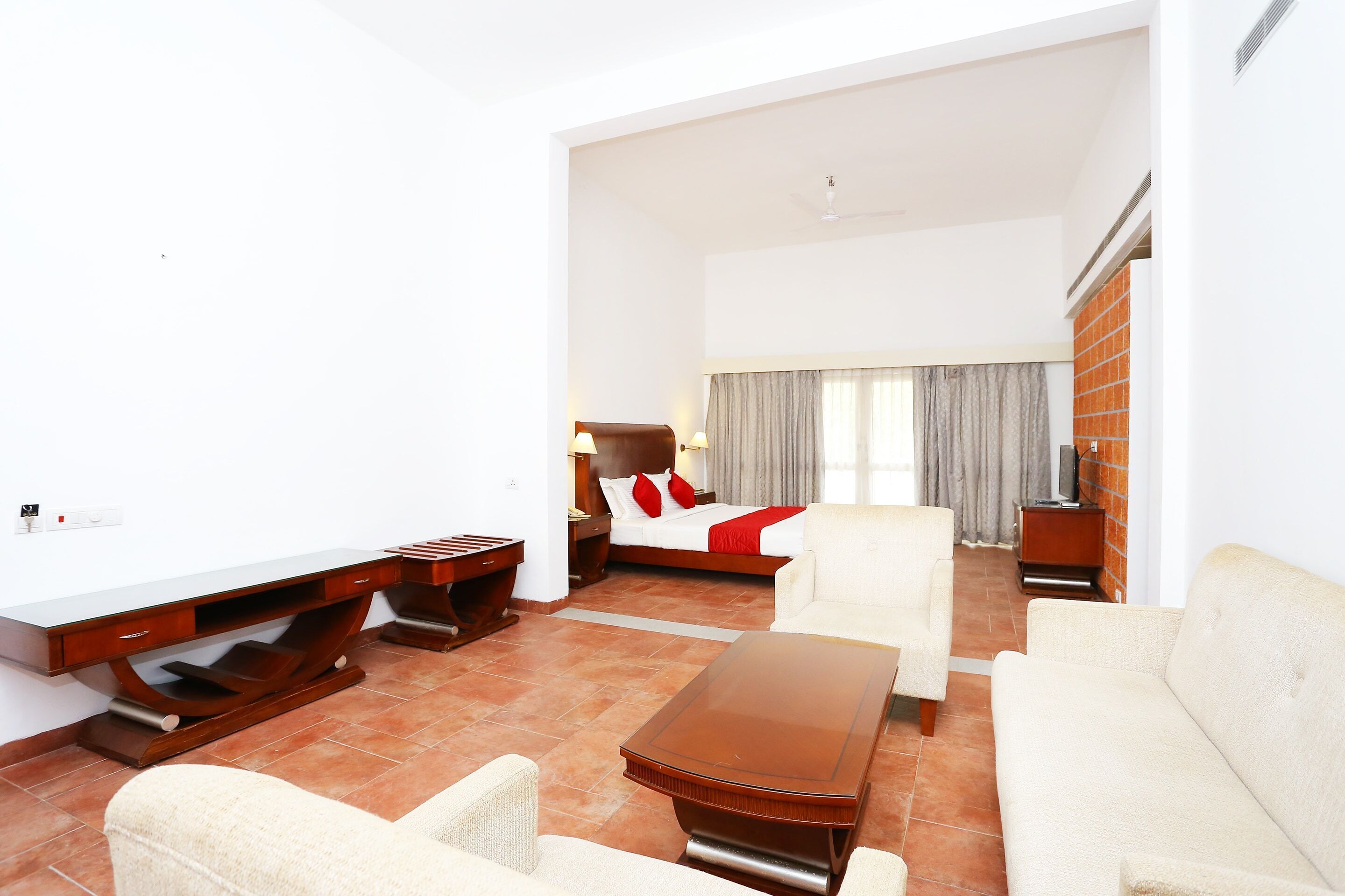 Deluxe Suite | Free WiFi, bed sheets