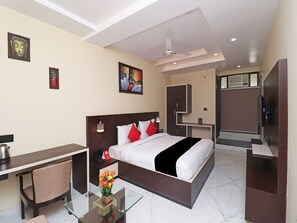 Habitación Deluxe con 1 cama doble o 2 individuales | Ropa de cama de alta calidad y wifi gratis