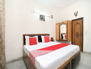 Double or Twin Room | Free WiFi - OYO 12898 Hotel Victoria Regency (Chandigarh)