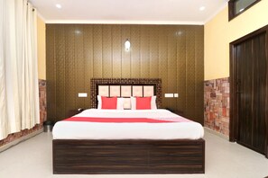 Double or Twin Room | Free WiFi - OYO 12966 Hotel Kuber (Dera Bassi)